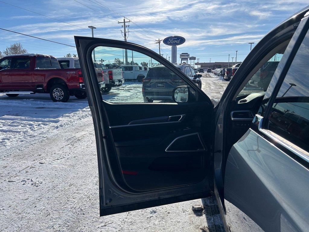 Used 2021 Kia Telluride LX image 10