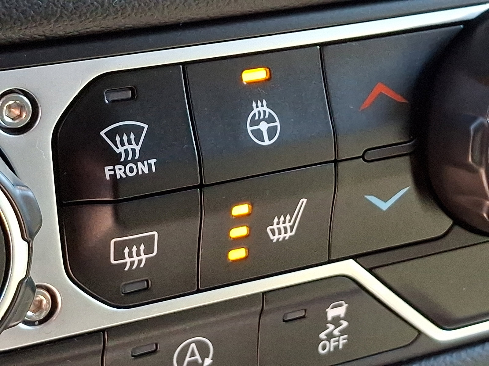 Used 2024 Jeep Gladiator Mojave AWD/4WD image 26