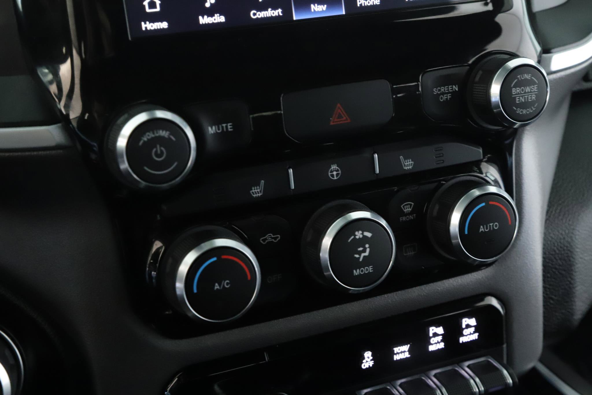 Used 2022 RAM 1500 Big Horn AWD/4WD image 14