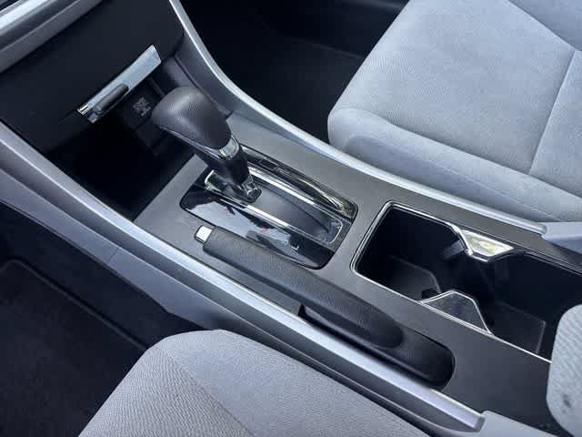 Used 2013 Honda Accord LX image 27