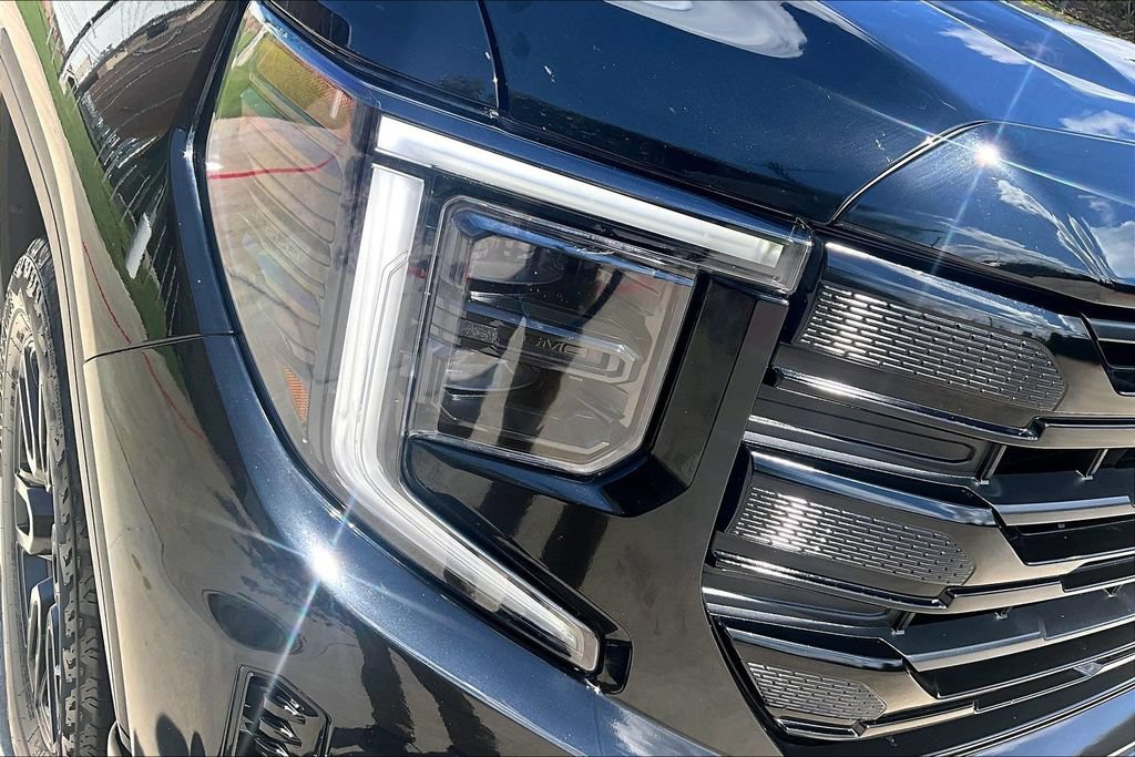 Used 2024 GMC Sierra 1500 Elevation w/ Elevation Premium Package AWD/4WD image 39