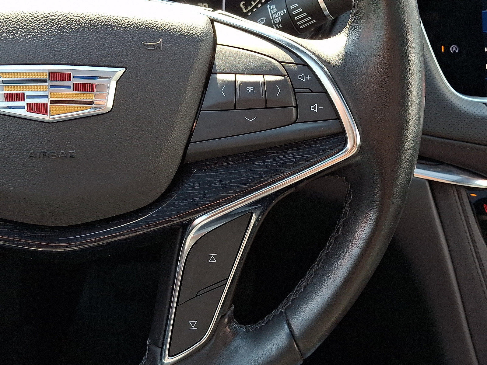 Used 2021 Cadillac XT5 Premium Luxury AWD/4WD image 25