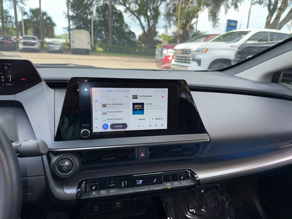 Used 2023 Toyota Prius XLE FWD image 46