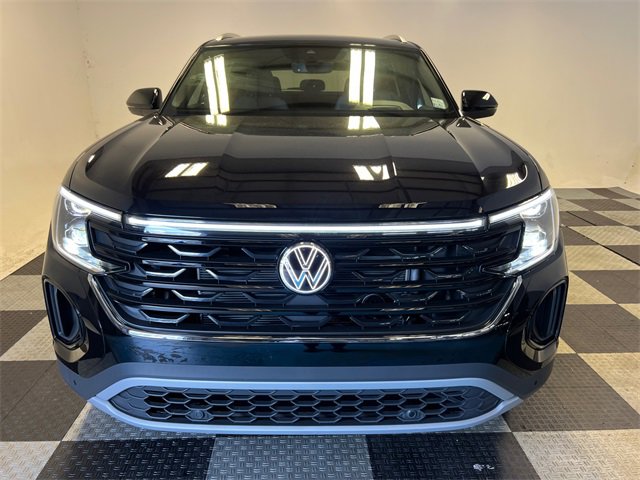 New 2026 Volkswagen Atlas Cross Sport SEL image 2