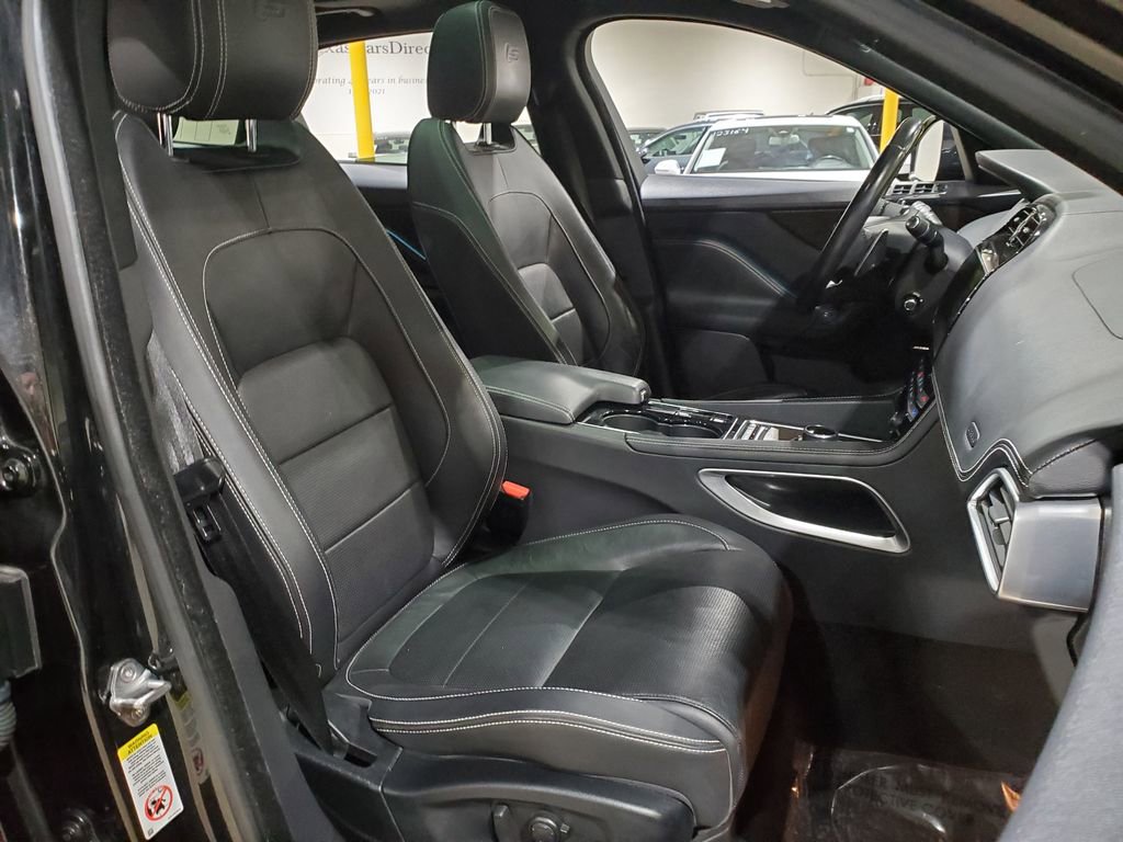 Used 2017 Jaguar F-PACE S image 13