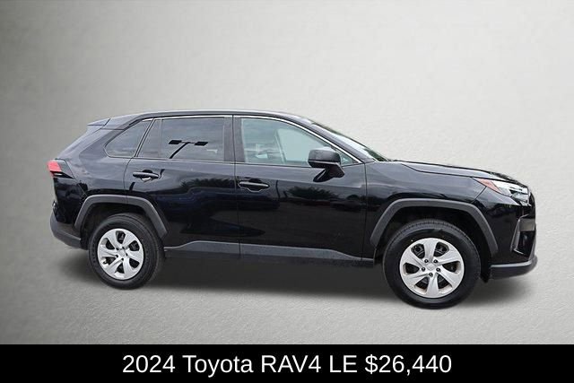 Used 2024 Toyota RAV4 LE image 11
