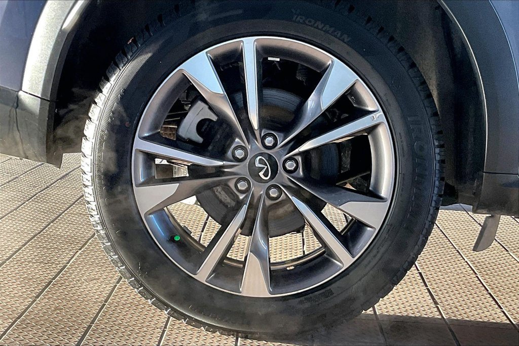 Used 2024 INFINITI QX60 Luxe AWD/4WD image 36
