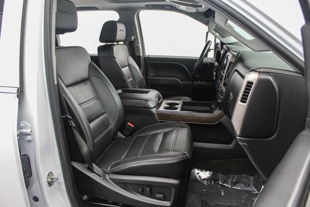 Used 2018 GMC Sierra 3500 Denali AWD/4WD image 24