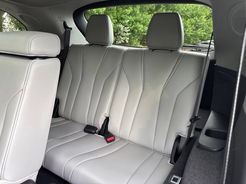 Used 2025 Acura MDX w/ Technology Package FWD image 20