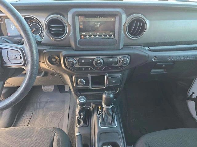 Certified 2022 Jeep Wrangler Sport AWD/4WD image 17