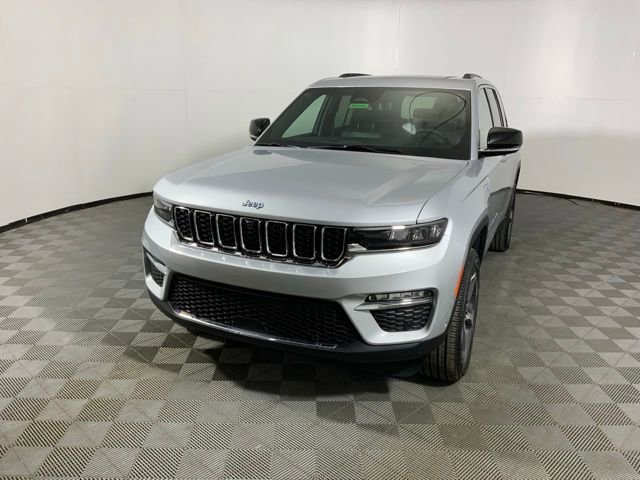 Used 2024 Jeep Grand Cherokee Limited 4xe w/ Luxury Tech Group II image 14