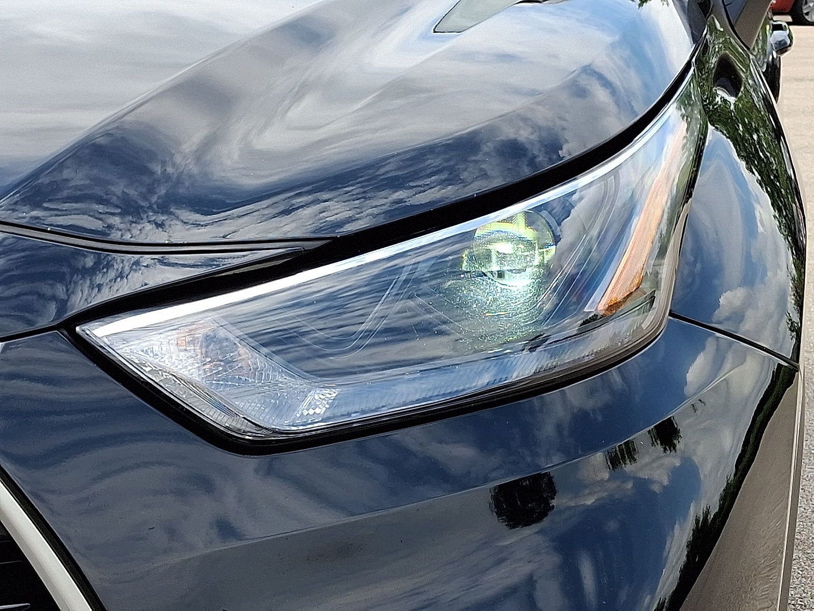 Used 2023 Toyota Highlander XLE AWD/4WD image 28