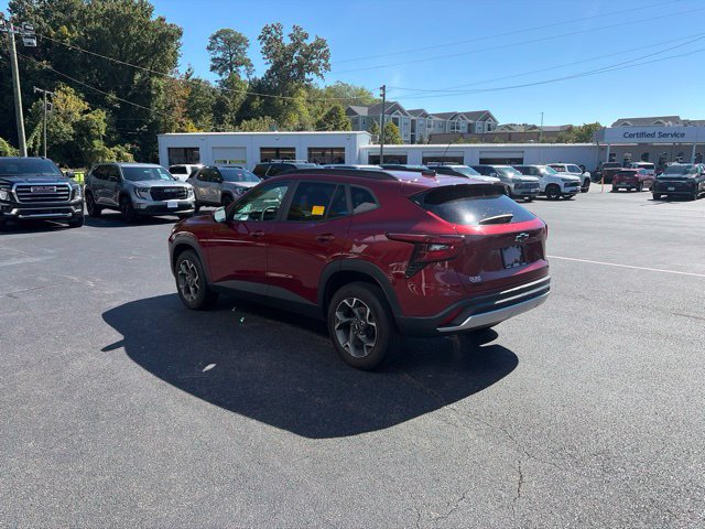 Used 2025 Chevrolet Trax LT w/ Driver Confidence Package FWD image 15