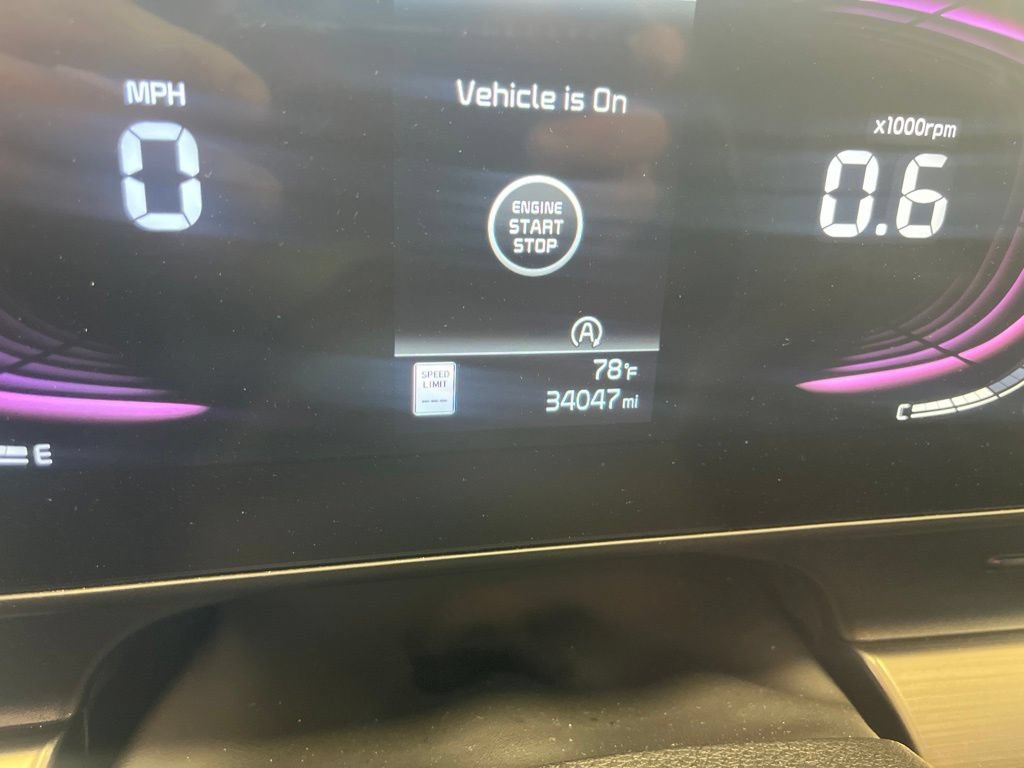 Used 2025 Kia Sportage EX FWD image 11