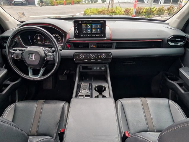 Used 2025 Honda Pilot EX-L image 14