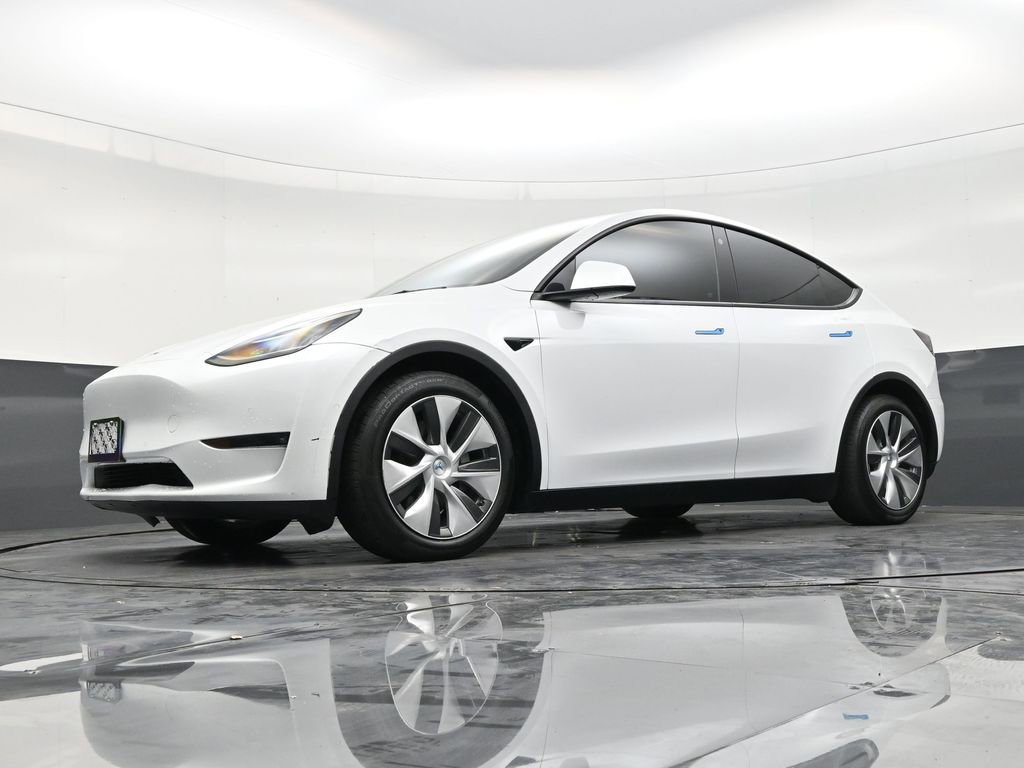 Used 2022 Tesla Model Y Long Range image 20