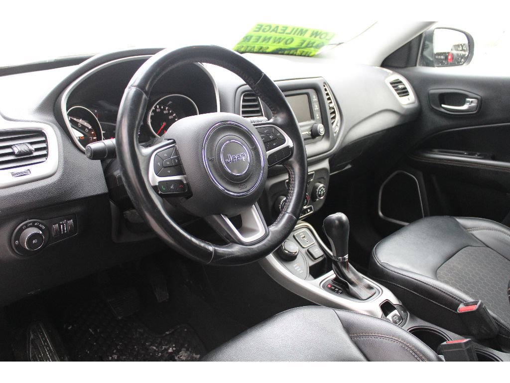 Used 2018 Jeep Compass Latitude w/ Cold Weather Group image 8