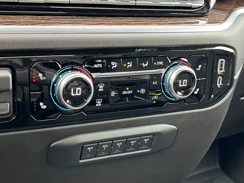 New 2026 GMC Sierra 3500 SLE w/ SLE Value Package image 31