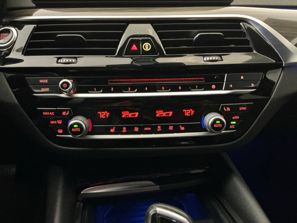Used 2018 BMW 530e w/ Premium Package 2 RWD image 12