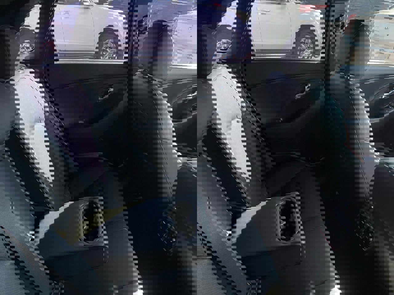 Used 2018 Hyundai Elantra GT Sport w/ Sport Tech Package 04 image 6