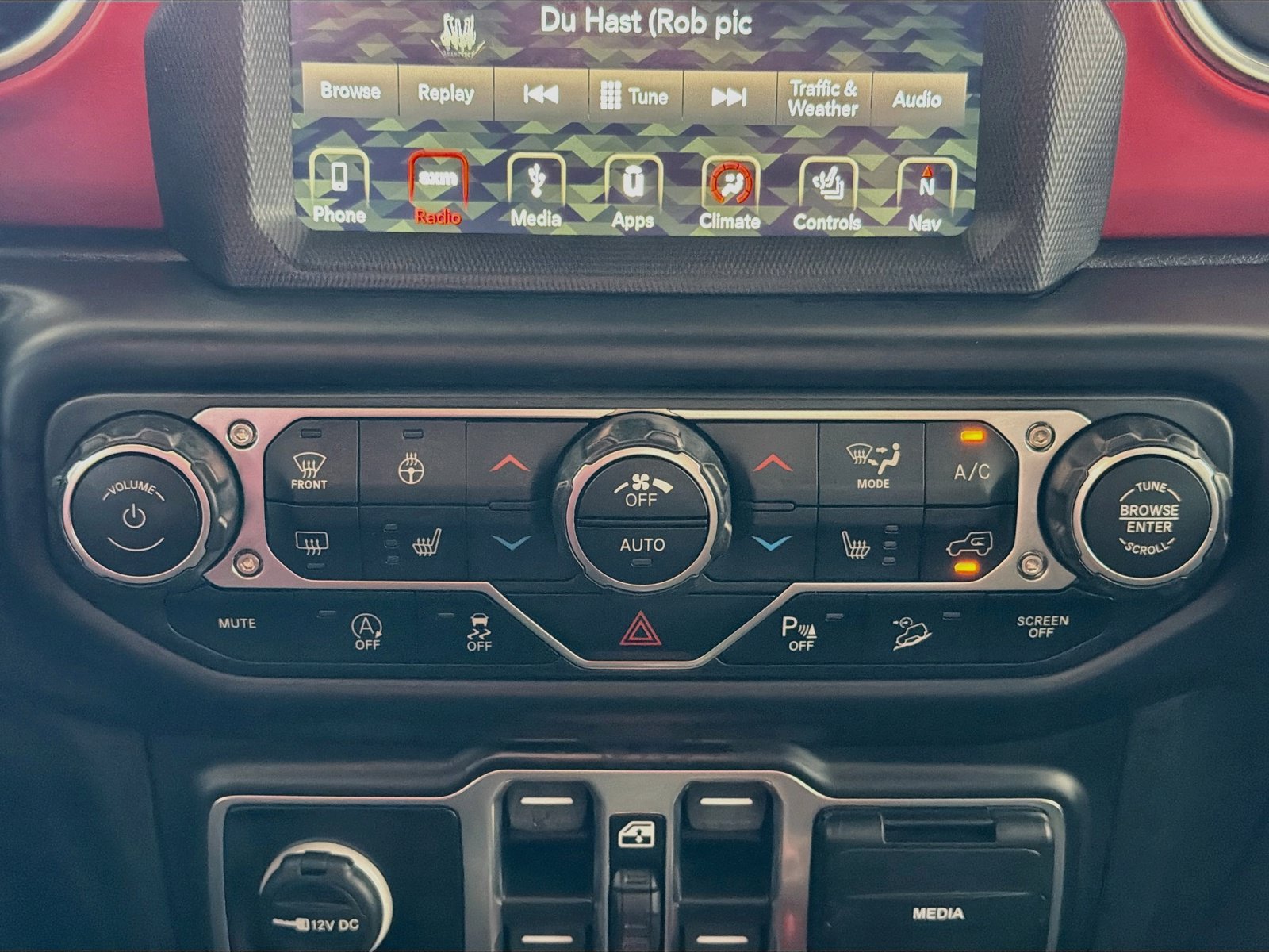 Used 2019 Jeep Wrangler Unlimited Rubicon AWD/4WD image 11