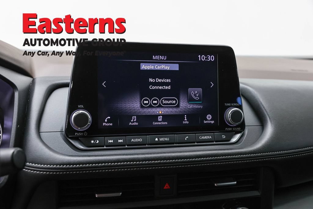 Used 2023 Nissan Rogue S AWD/4WD image 18