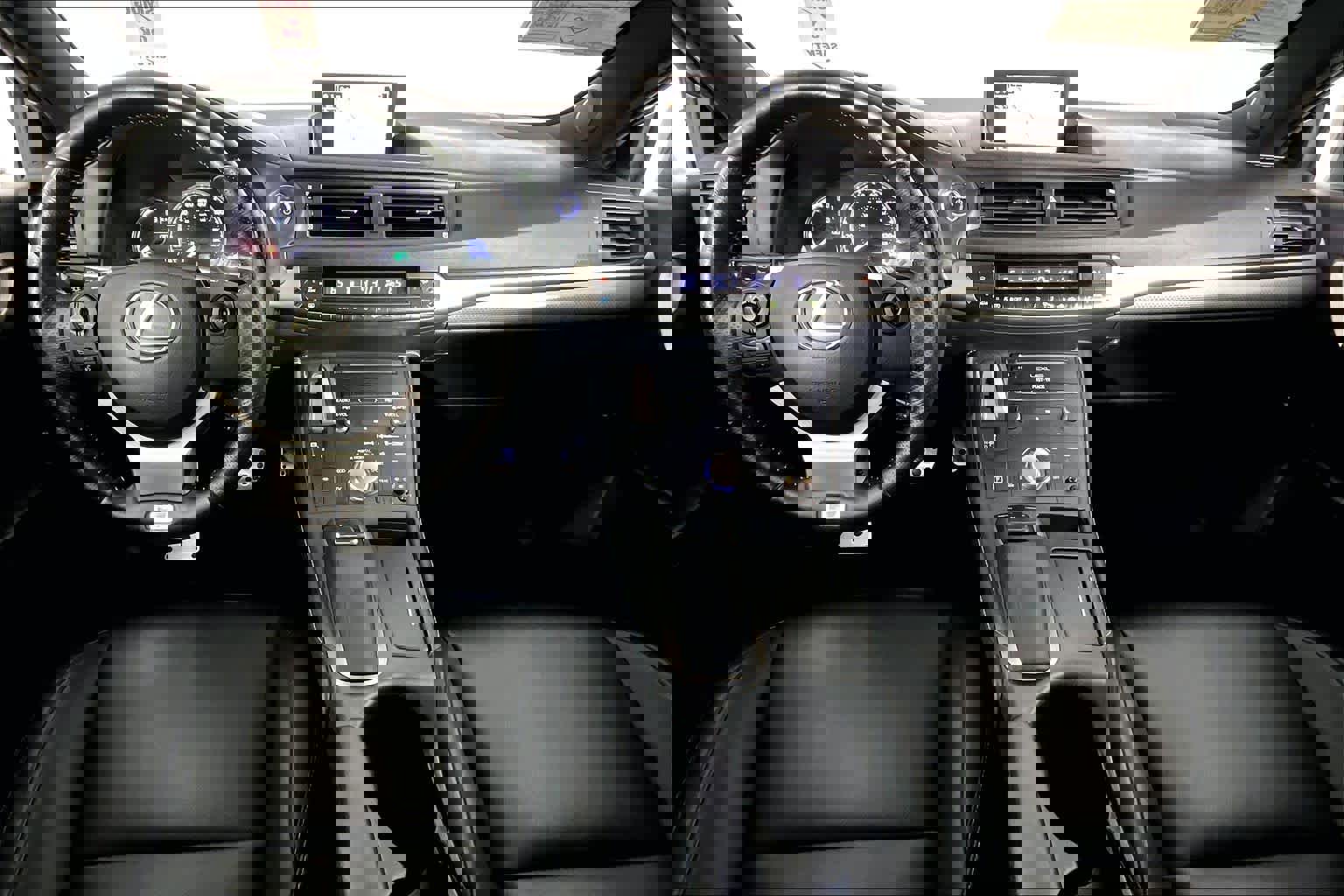 Used 2016 Lexus CT 200h image 14