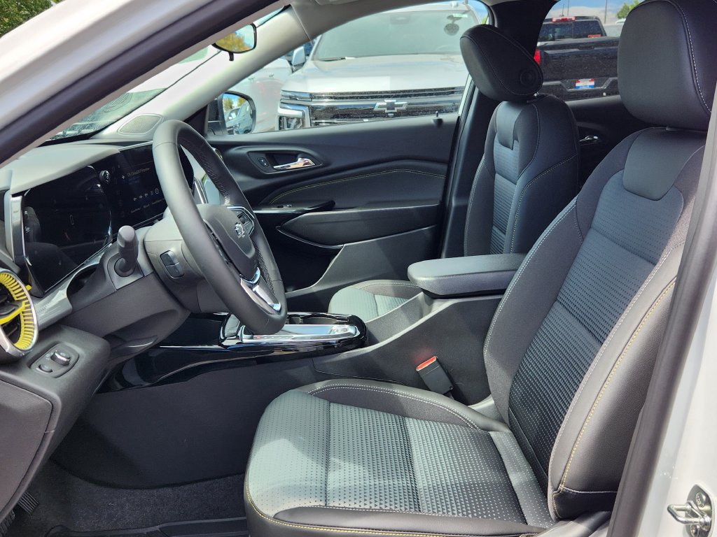 New 2026 Chevrolet Trax LT w/ Driver Confidence Package FWD image 10