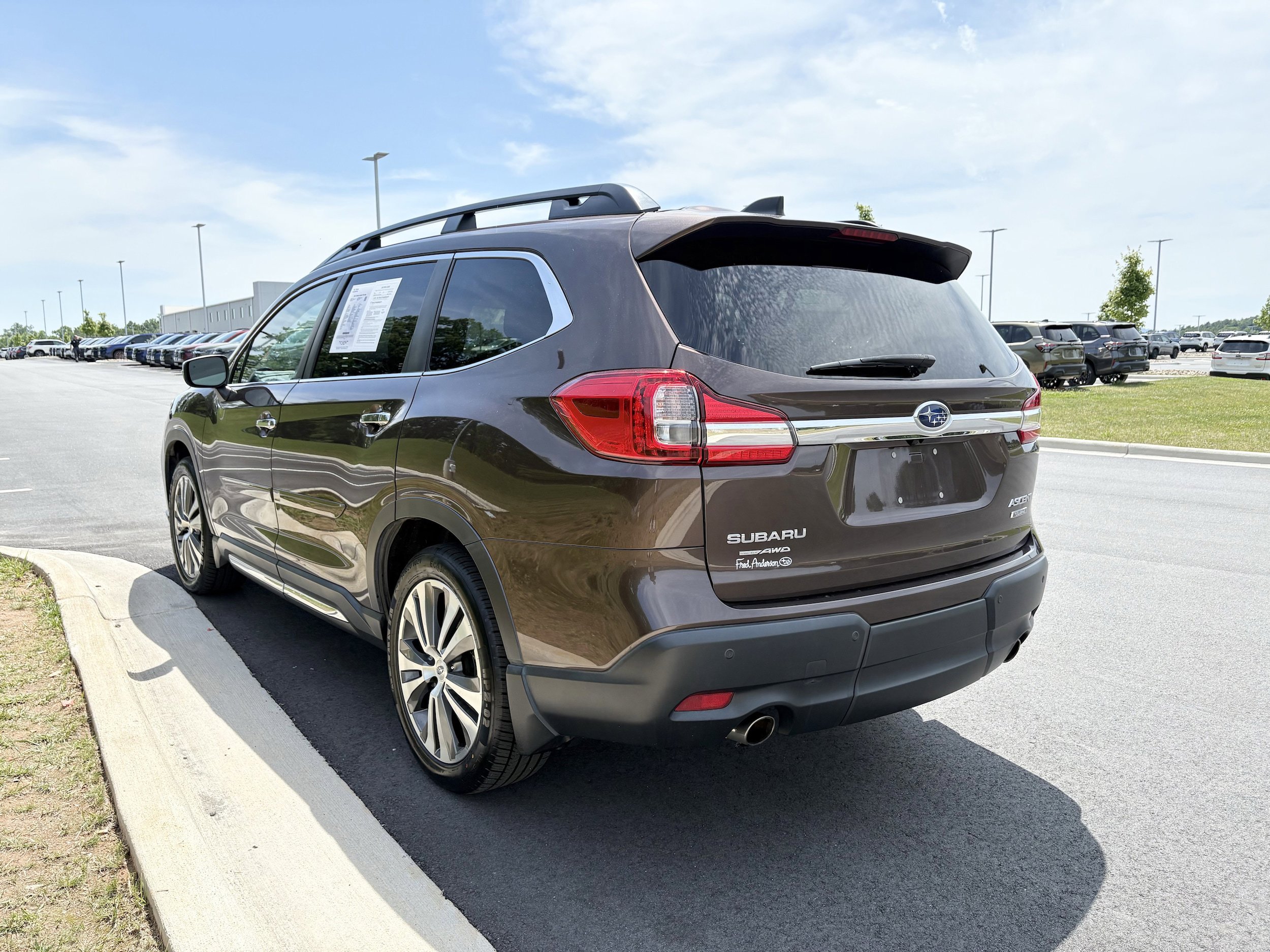 Used 2021 Subaru Ascent Touring AWD/4WD image 6