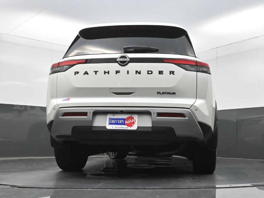 Used 2024 Nissan Pathfinder Platinum FWD image 34