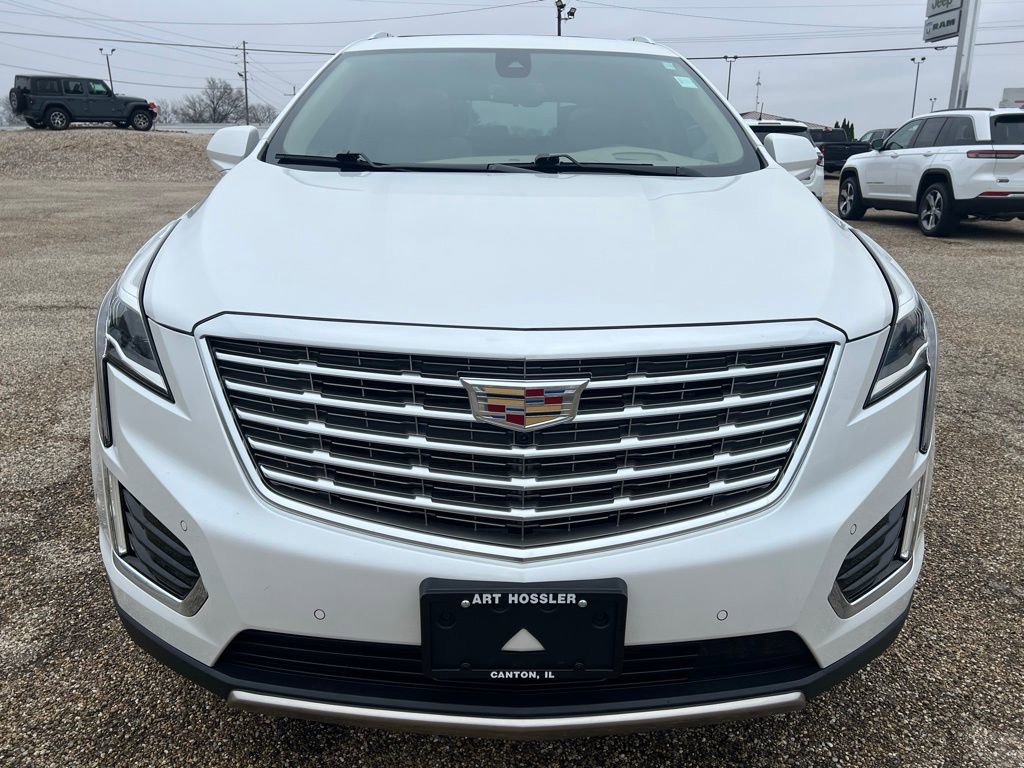 Used 2017 Cadillac XT5 Platinum w/ Driver Assist Package image 10