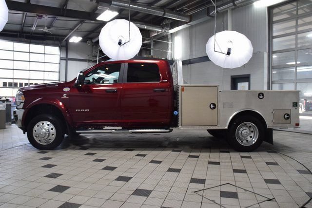 Used 2024 RAM 4500 SLT w/ Quick Order Package 2YG SLT AWD/4WD image 3