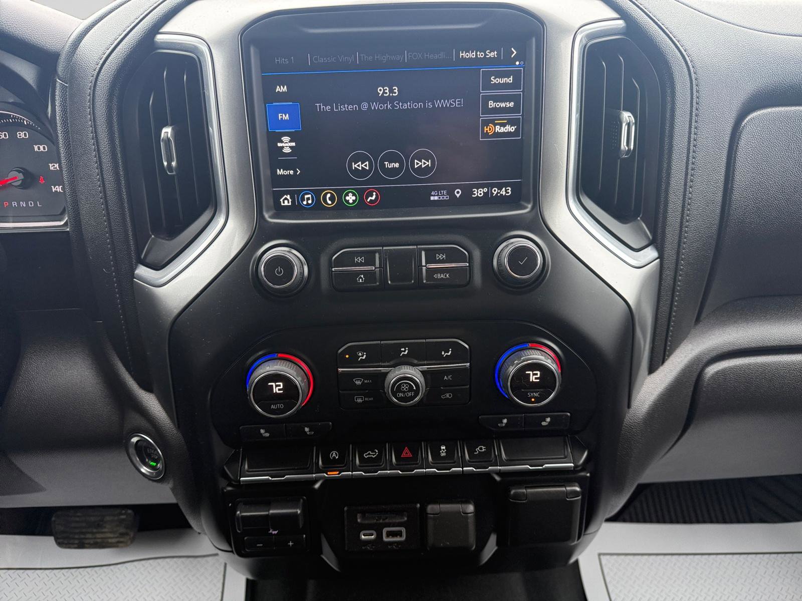 Used 2019 Chevrolet Silverado 1500 LT w/ All-Star Edition AWD/4WD image 11