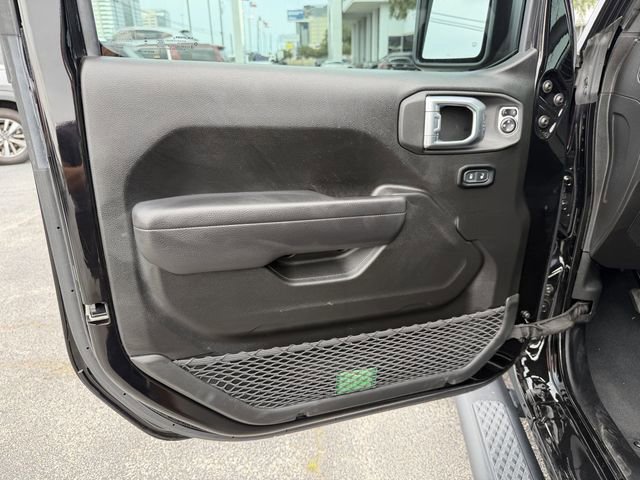 Used 2024 Jeep Gladiator Sport AWD/4WD image 11