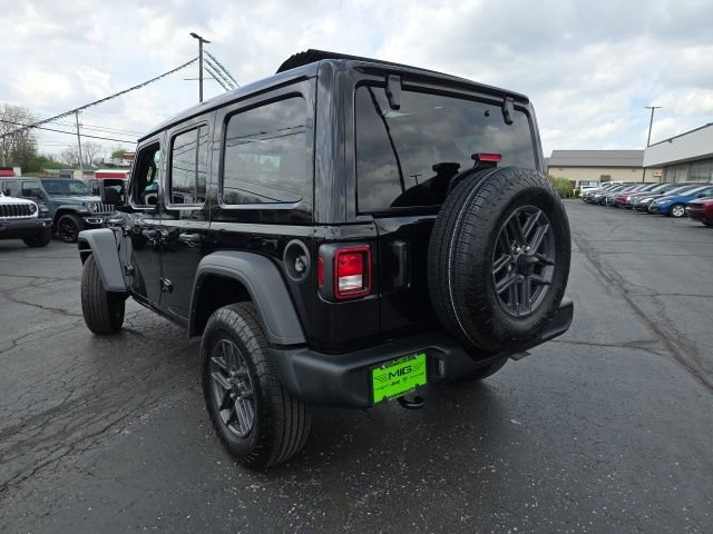 Used 2024 Jeep Wrangler Unlimited Sport AWD/4WD image 5