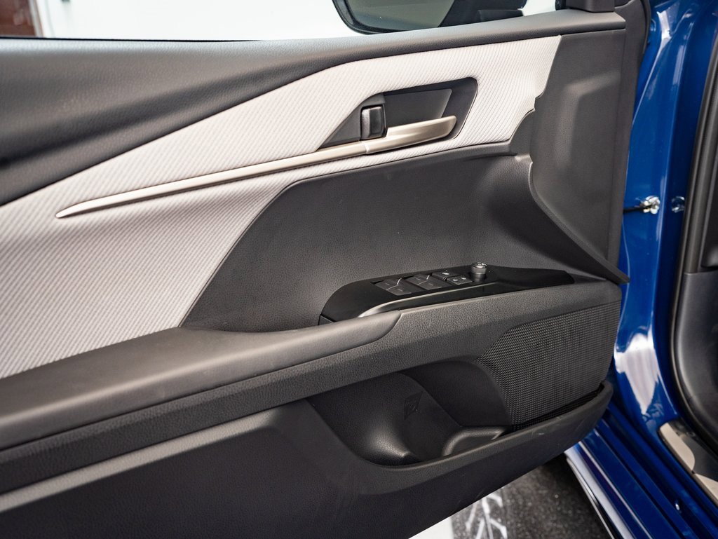 Used 2025 Toyota Camry SE image 21