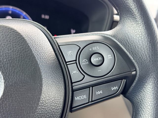 Used 2026 Toyota Corolla Cross L image 23