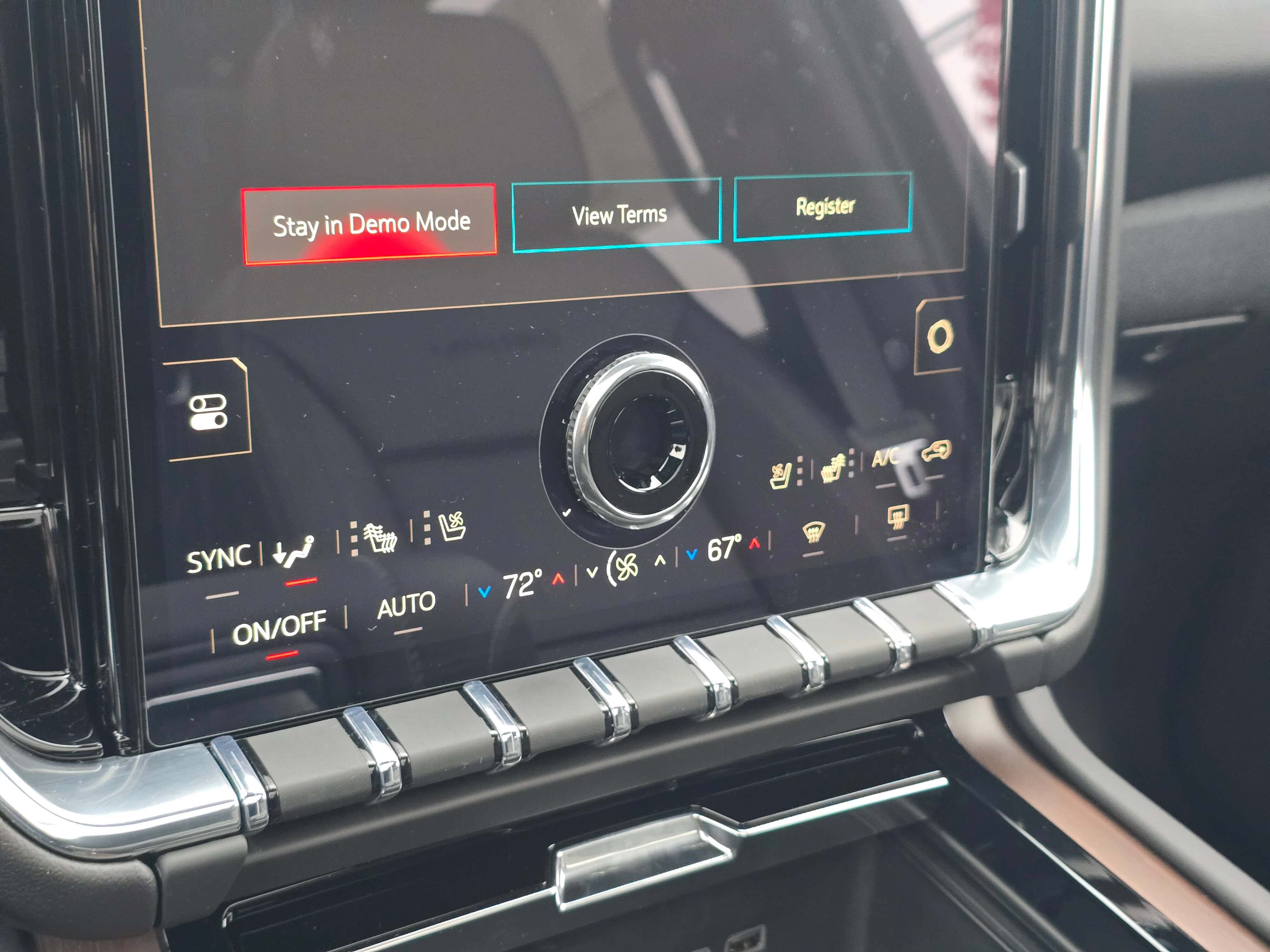 New 2026 GMC Yukon Denali w/ Denali Reserve Package AWD/4WD image 19