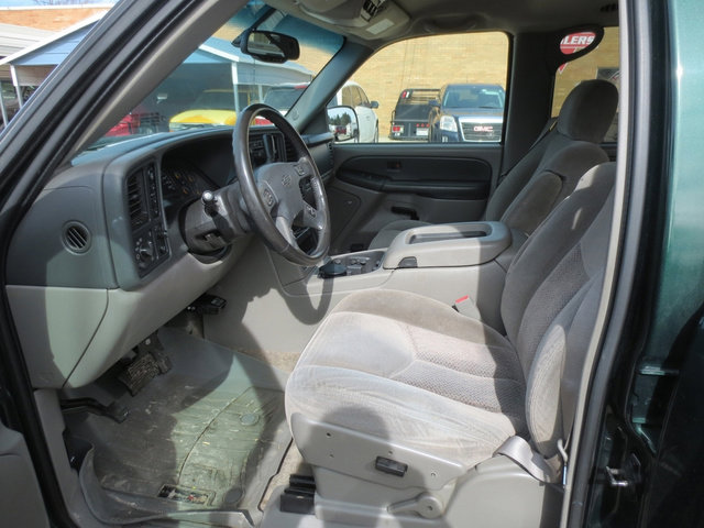 Used 2003 Chevrolet Suburban LS w/ LS Preferred Equipment Group image 13