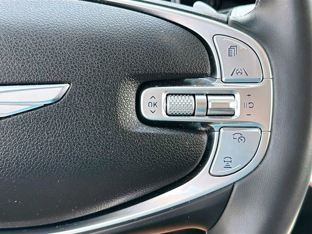 Used 2025 Genesis GV70 2.5T image 15