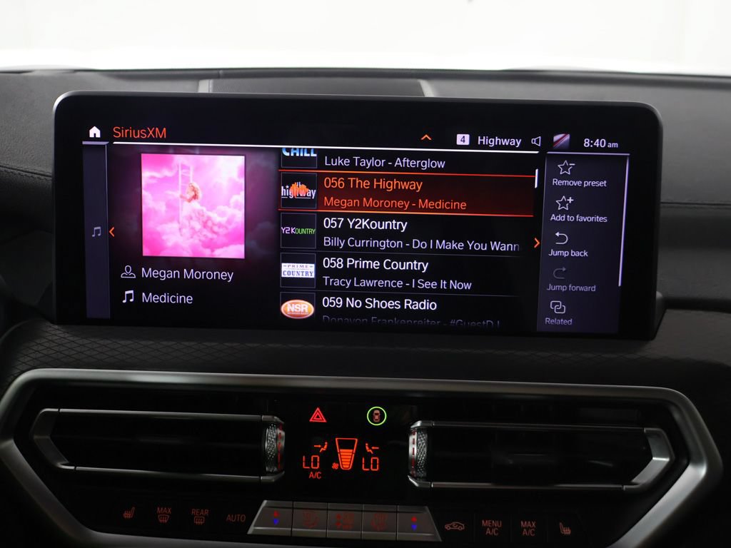 Used 2025 BMW X4 xDrive30i AWD/4WD image 46