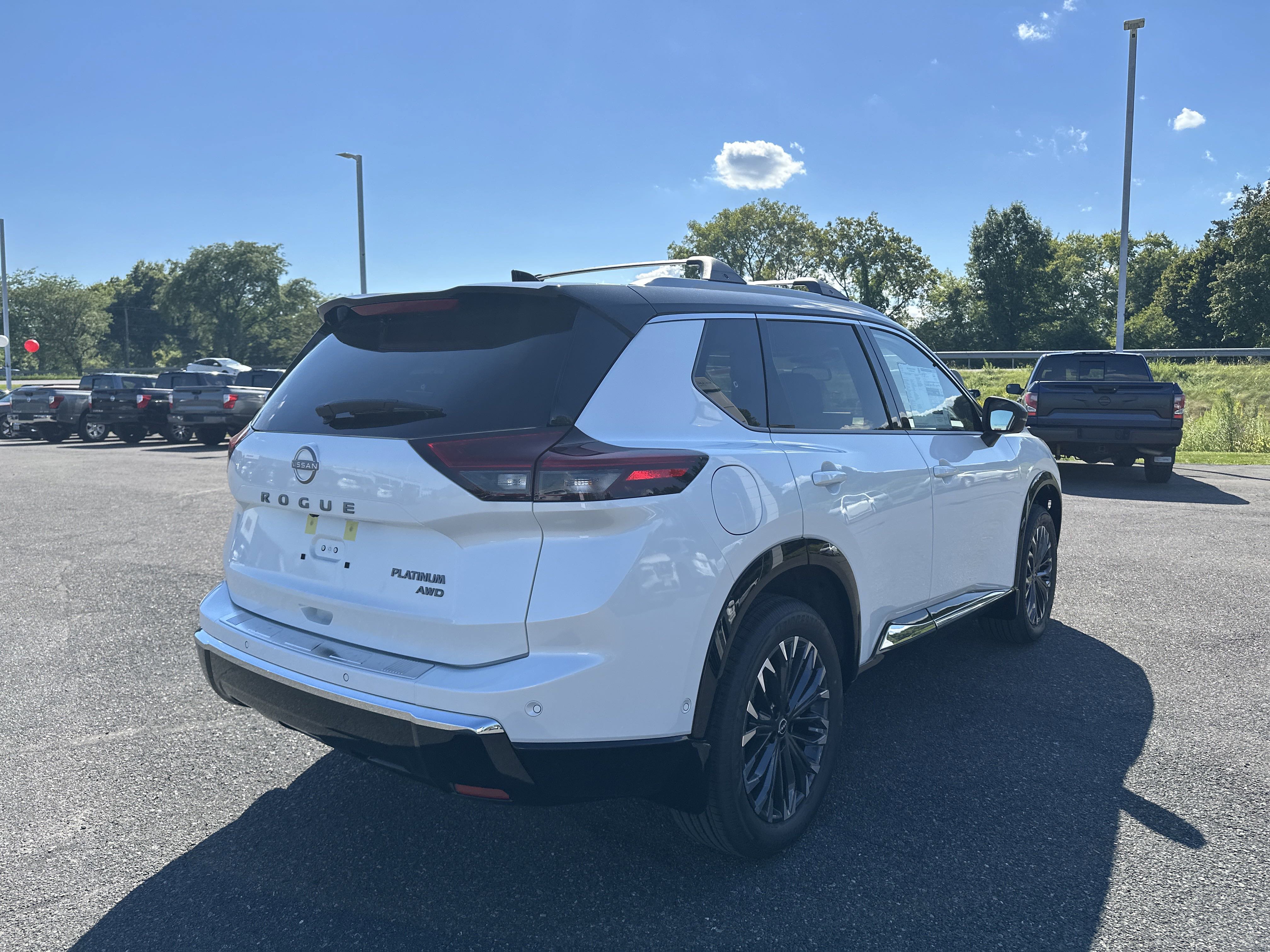 New 2026 Nissan Rogue Platinum w/ Platinum Premium Package image 5