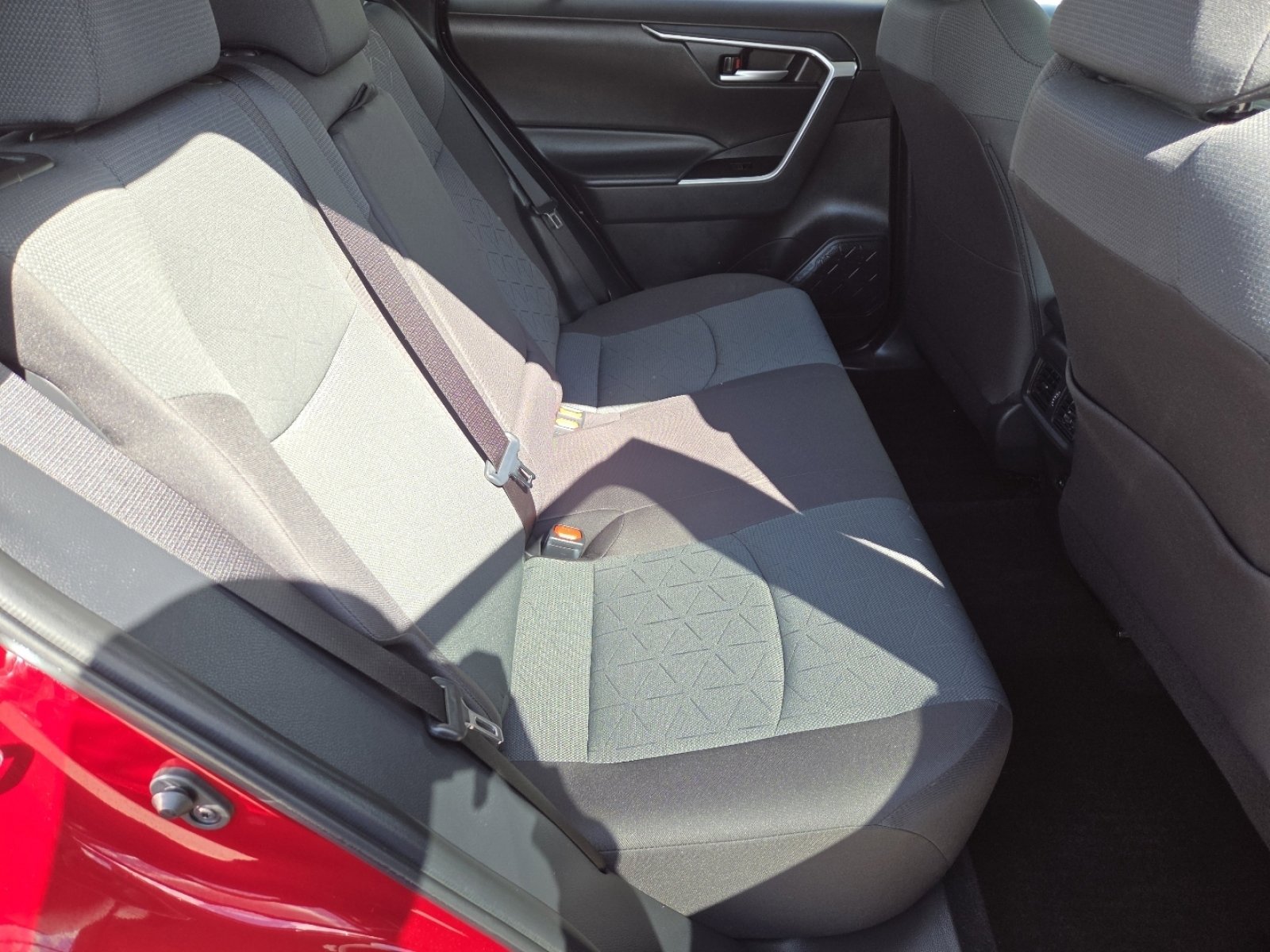 Used 2025 Toyota RAV4 XLE w/ Convenience Package image 22