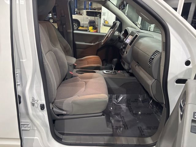 Used 2021 Nissan Frontier SV w/ Midnight Edition Floor Mats image 30