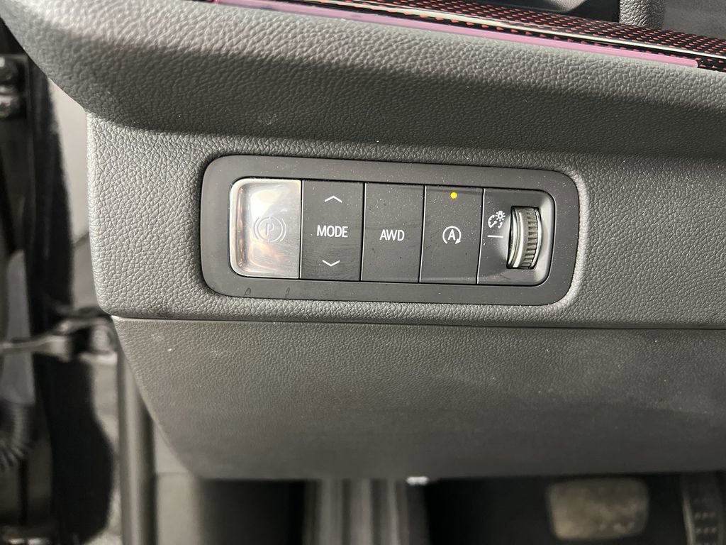 Certified 2024 Chevrolet Traverse RS w/ LPO, Floor Liner Package image 18