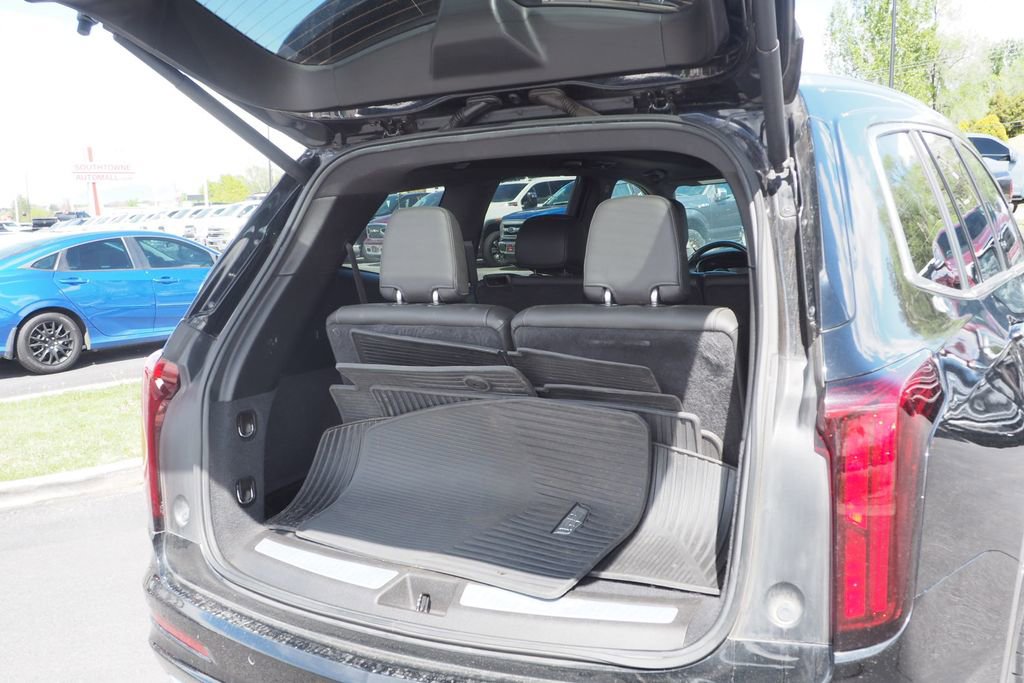Used 2020 Cadillac XT6 Premium Luxury image 19
