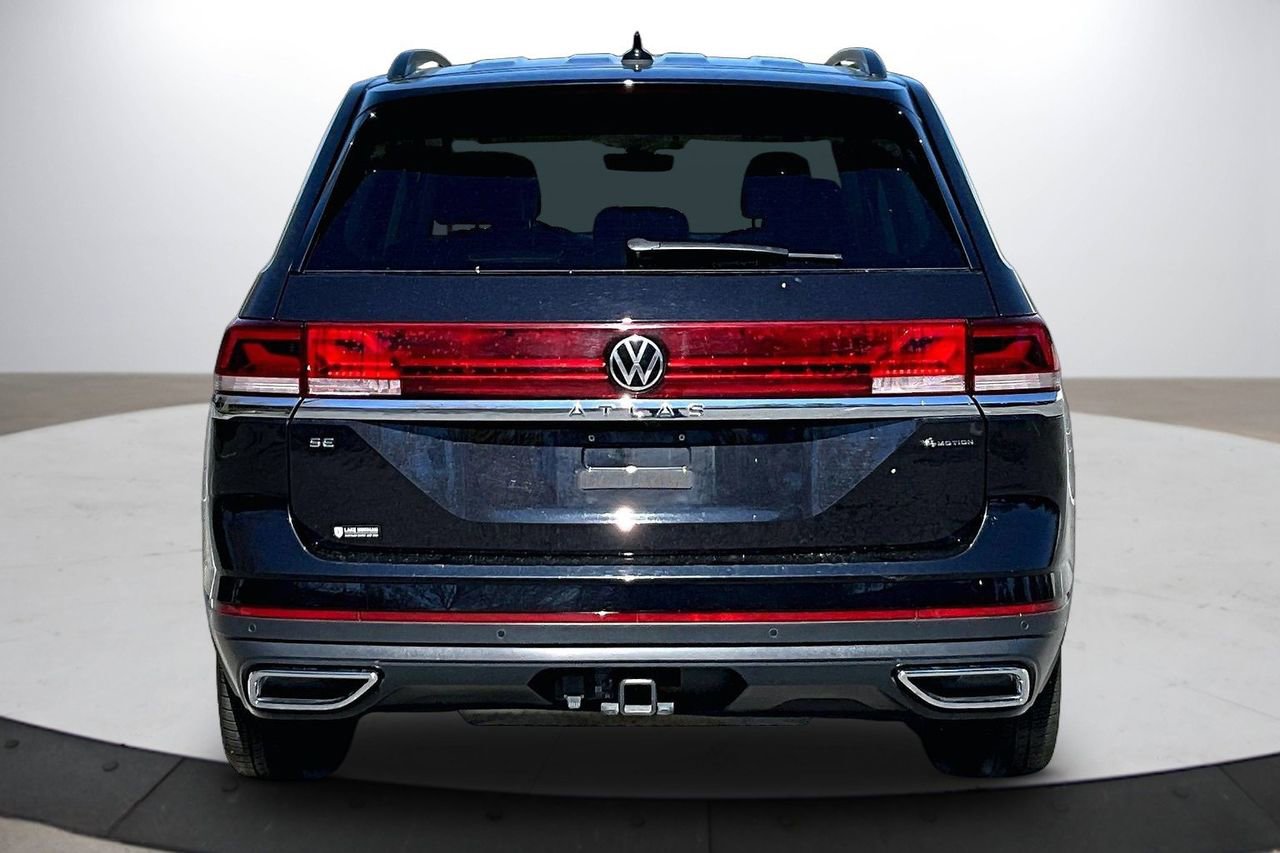Used 2025 Volkswagen Atlas SE image 8