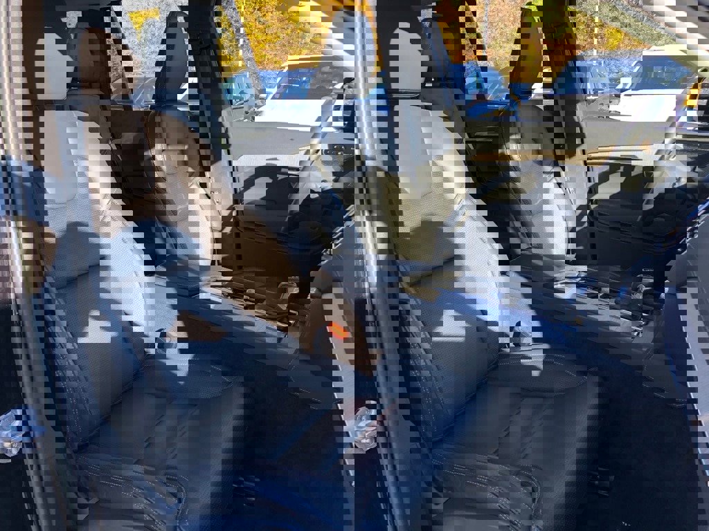 Used 2022 Volvo XC90 T6 Inscription w/ Advanced Package image 32