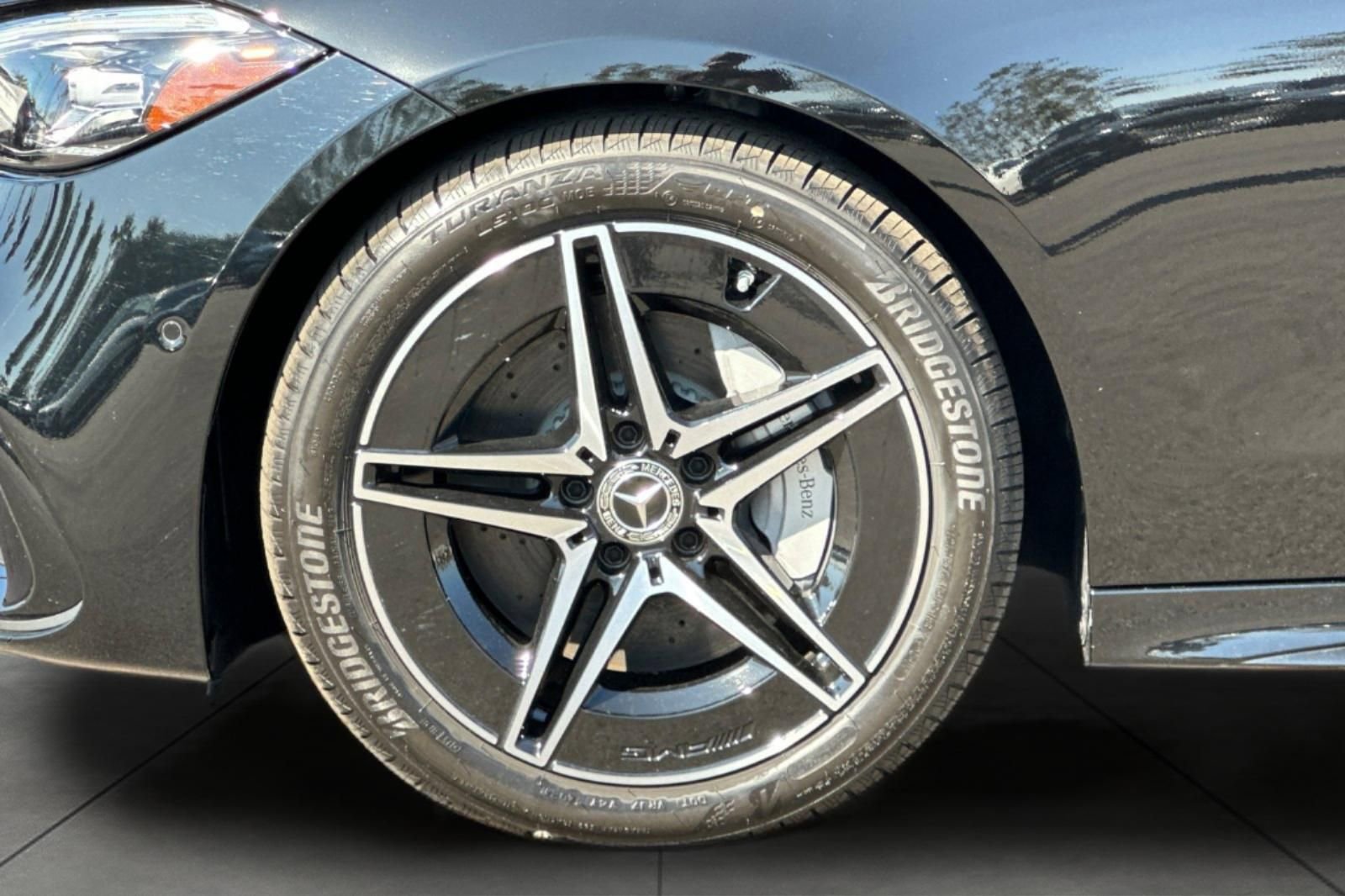 New 2025 Mercedes-Benz C 300 4MATIC Sedan image 5