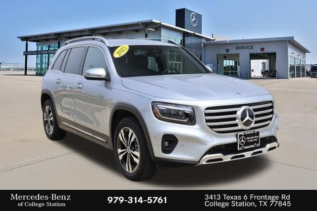 Certified 2025 Mercedes-Benz GLB 250 image 3
